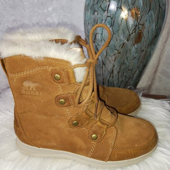 Sorel Explorer II Faux Fur waterproof velvet tan leather boots. - Picture 8 of 9